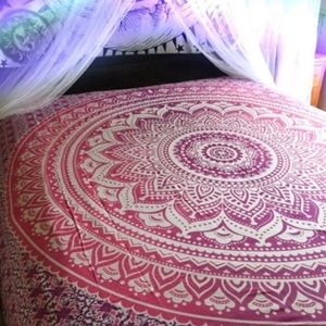 PINK & PURPLE MANDALA TAPESTRY